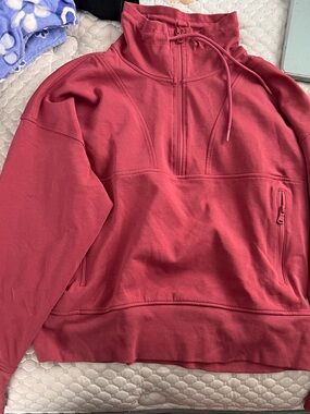 Old Navy Women's Crewneck Pullover - Rose Red